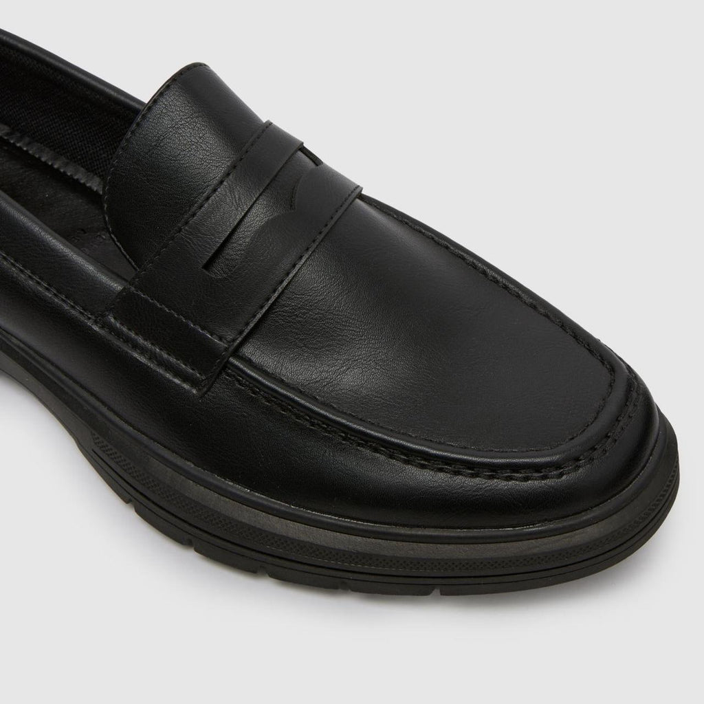 Remington Loafer in Black