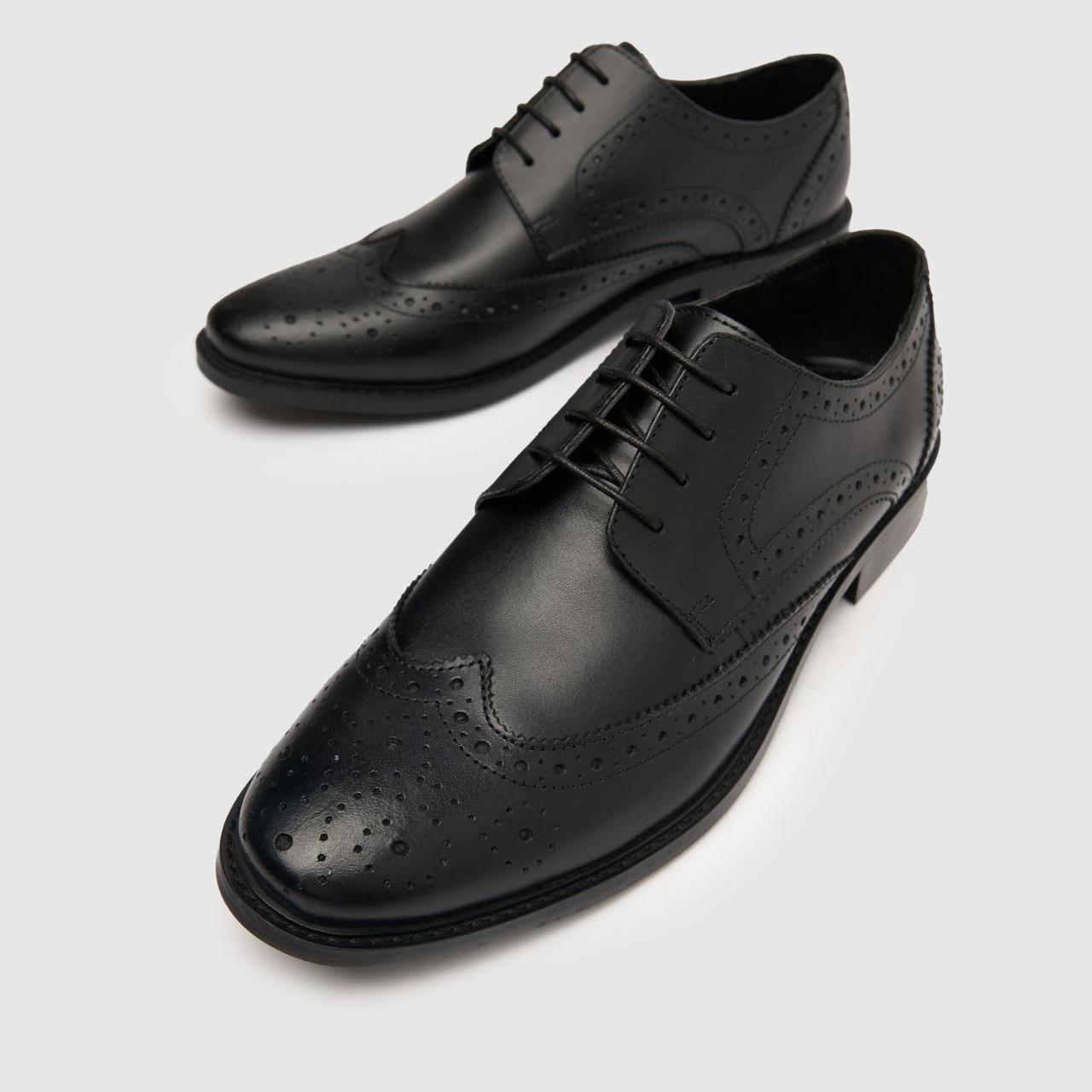 Rowland Leather Brogue in Black