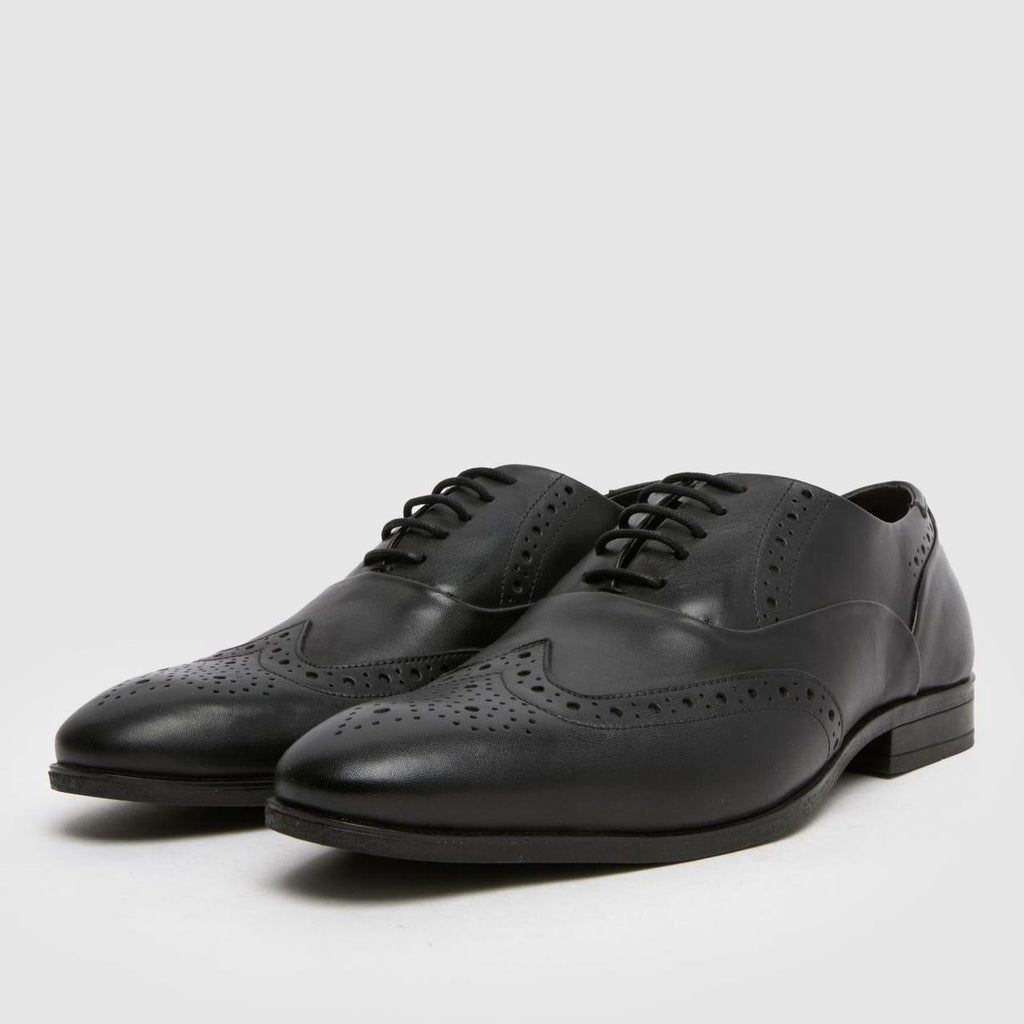 Row Leather Brogue in Black