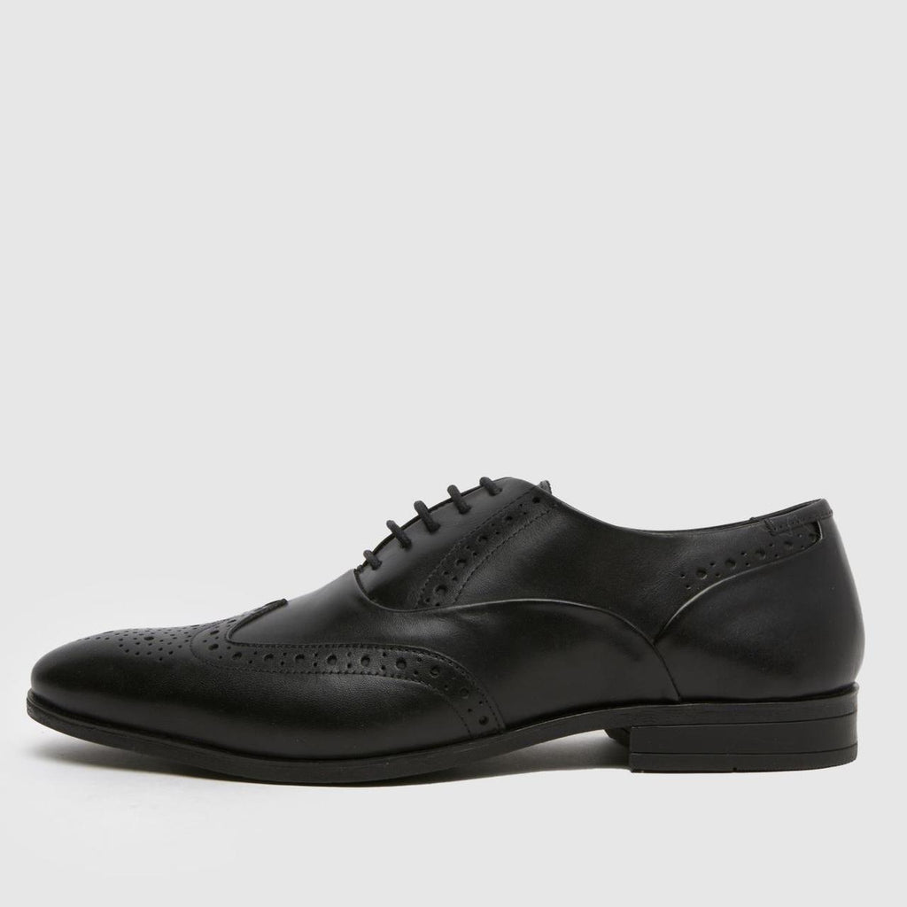 Row Leather Brogue in Black