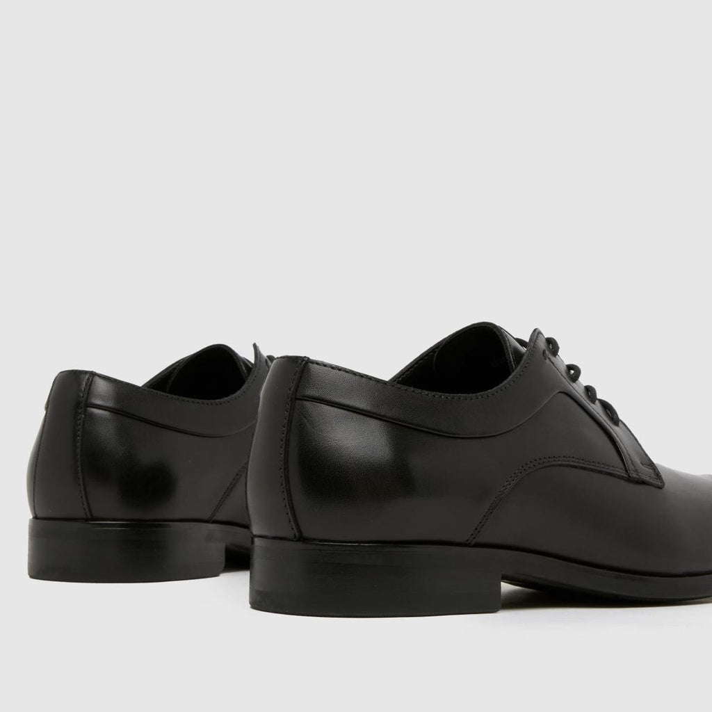 Rail Leather Derby in Black