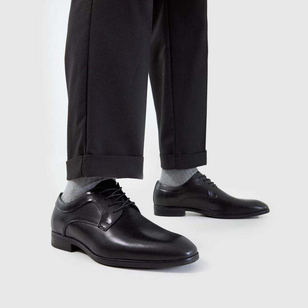 Rail Leather Derby in Black