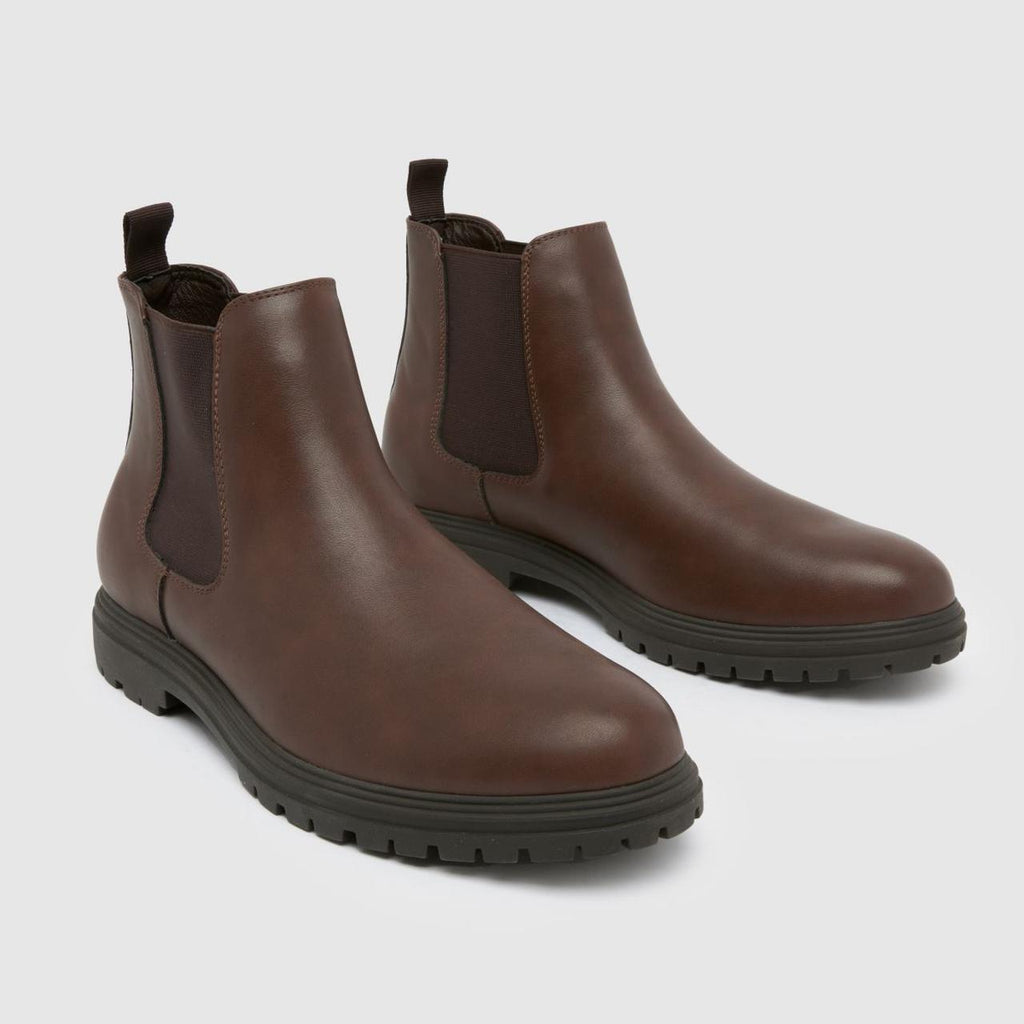 Dalton in Brown
