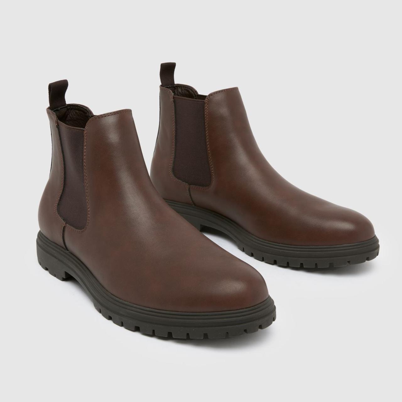 Dalton in Brown