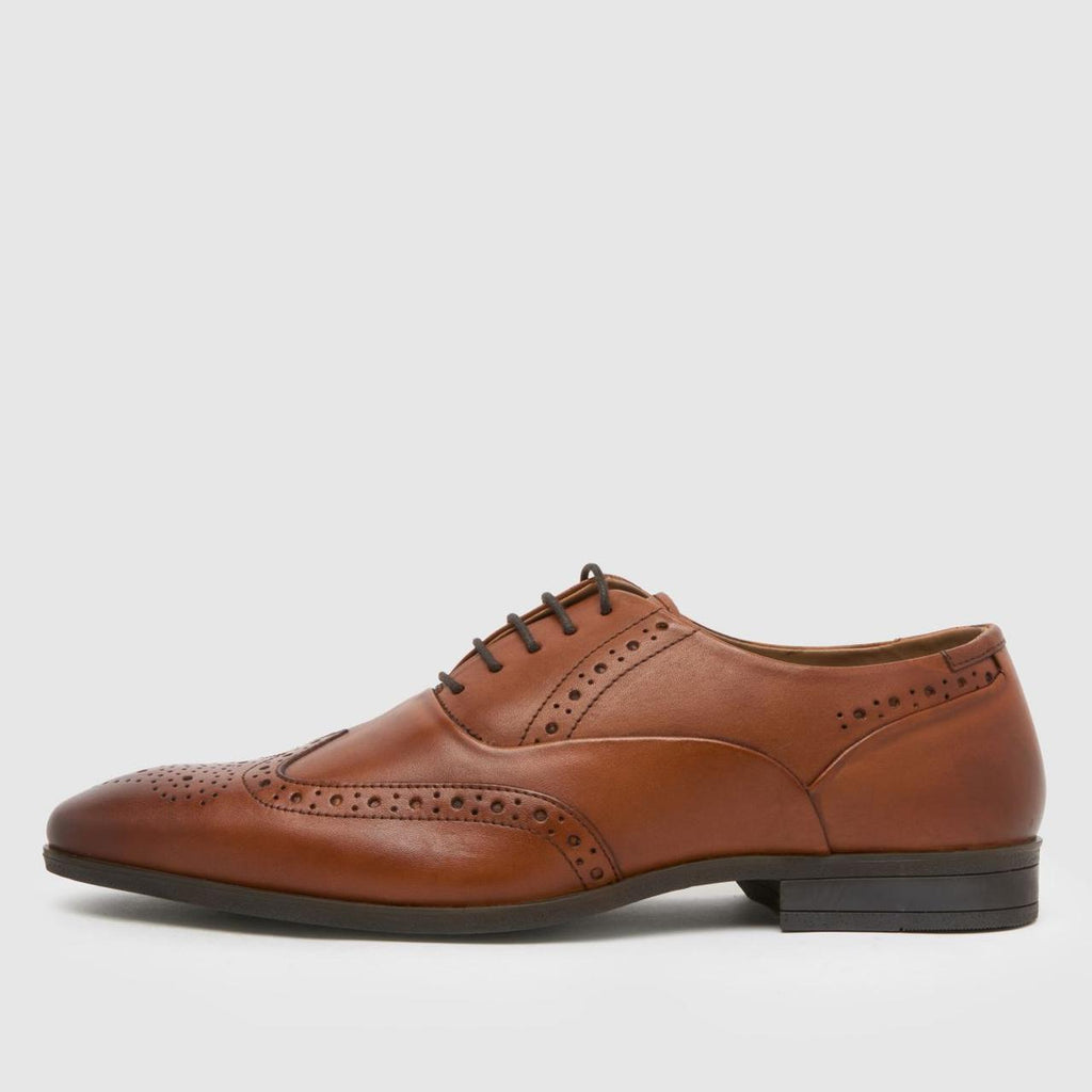 Row Leather Brogue in Tan